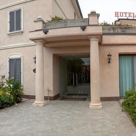Hotel Dei Gonzaga Reggiolo Exterior foto